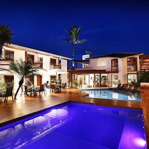 flamingo-beach-hotel.hotelsportoseguro.com/